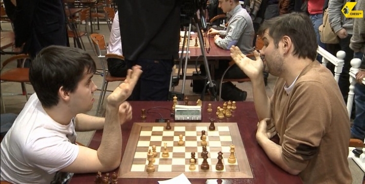 O GM Krikor Mekhitarian joga xadrez blitz e bullet ao vivo 